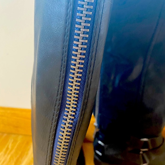 Black buckle boots size 8 - Picture 4 of 5